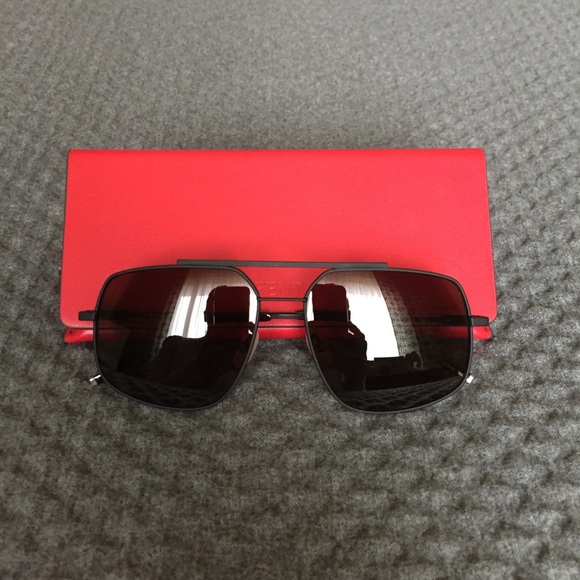 FENDI AVIATOR SUNGLASSES - Picture 3 of 9